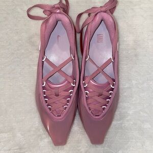 Nike Air Max Muse Pointed Ballet Sneaker